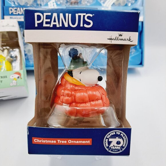 Peanuts Snoopy Winter Holiday Bundle Includes Ornaments & Musical Lights - Picture 7 of 13